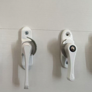 Black Sliding Window Crescent Latch for Aluminium Sliding Windows - Jingmei Hardware